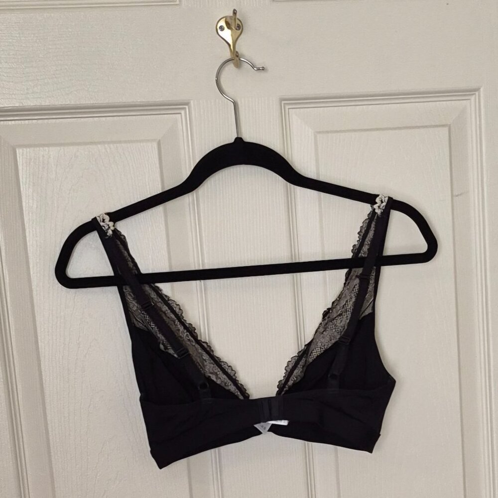 Wacoal Wireless Bra 38 - Picture 3 of 4